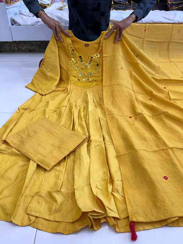 Chanderi Silk Kurti Pant Dupatta Set