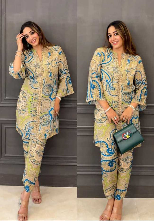 Floral Eelegance Kurta Pant Set
