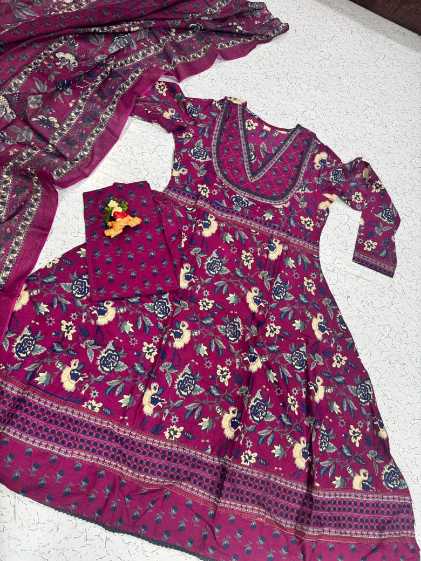Stunning Cotton Kurti Anarkali 3-Piece Set